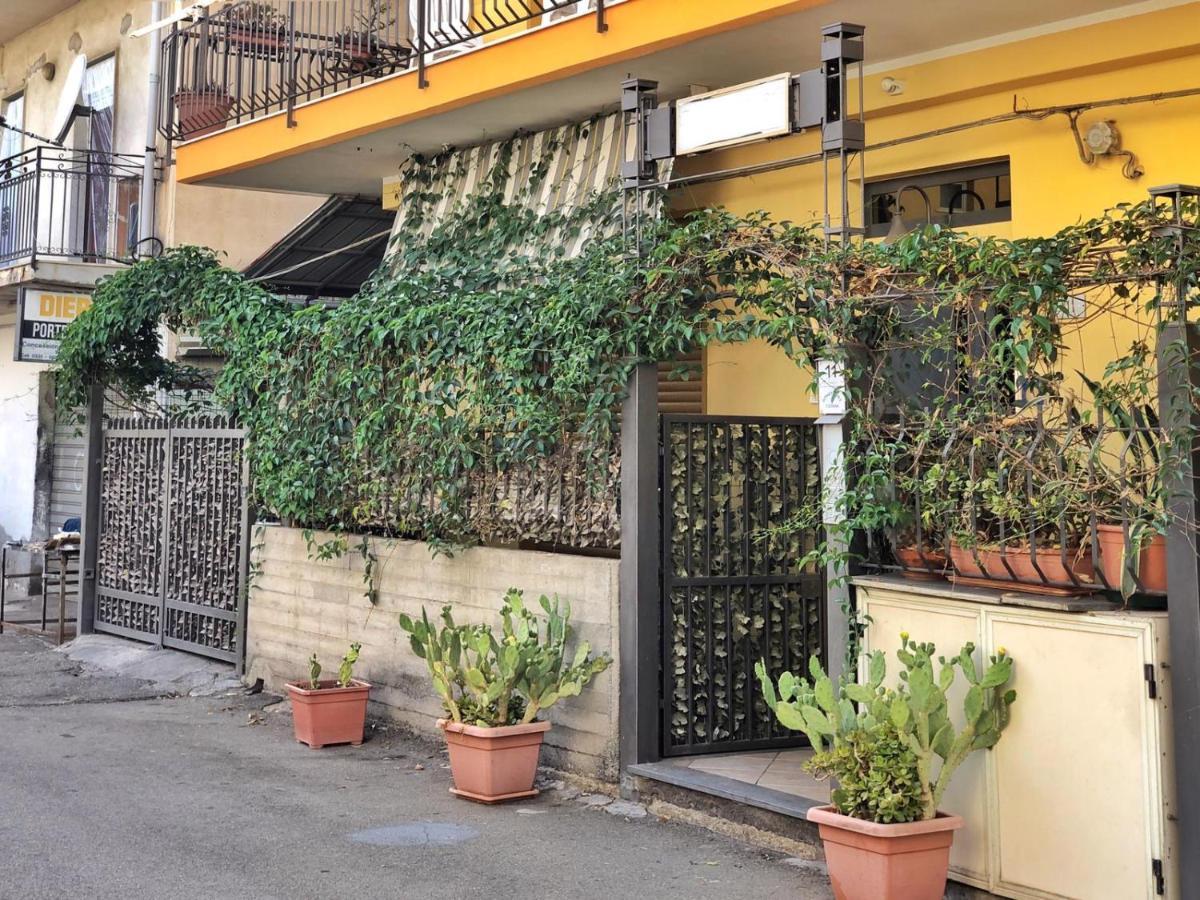 Apartmán Tiziana Giardini Naxos Exteriér fotografie